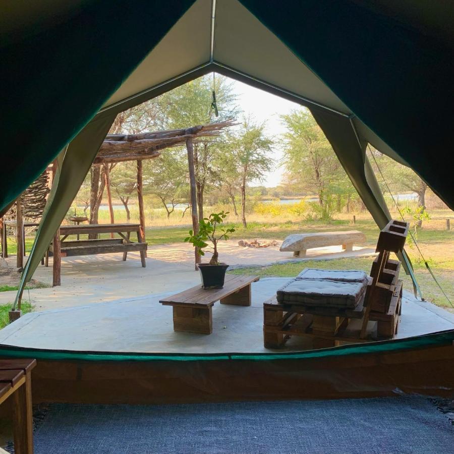 Divundu Kuvira River Camp מראה חיצוני תמונה