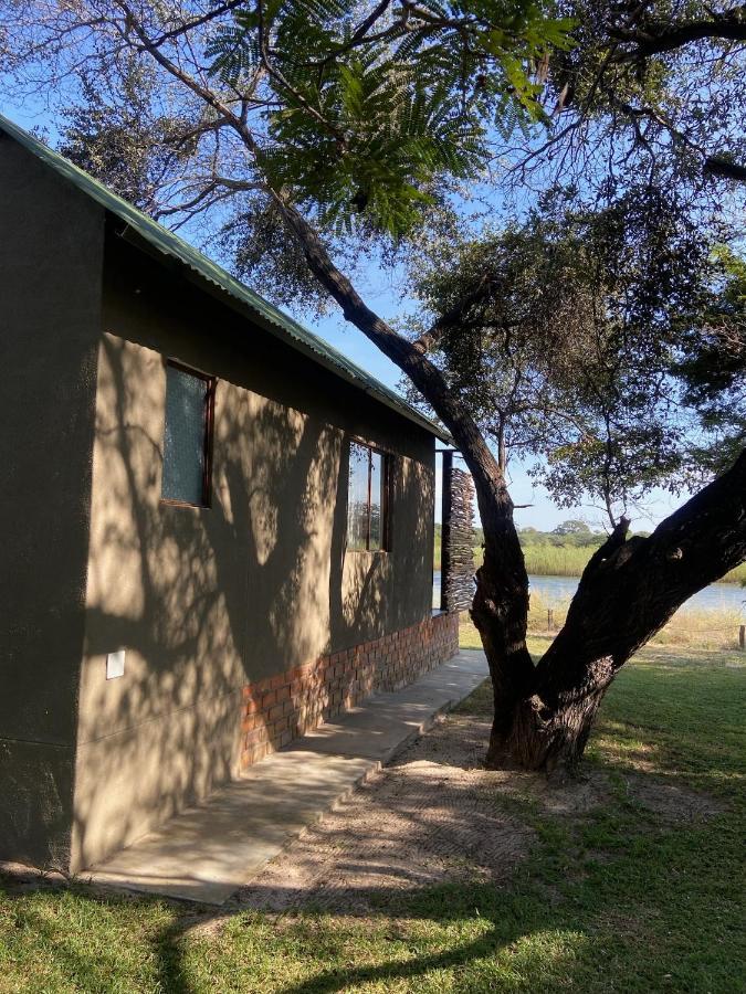 Divundu Kuvira River Camp מראה חיצוני תמונה