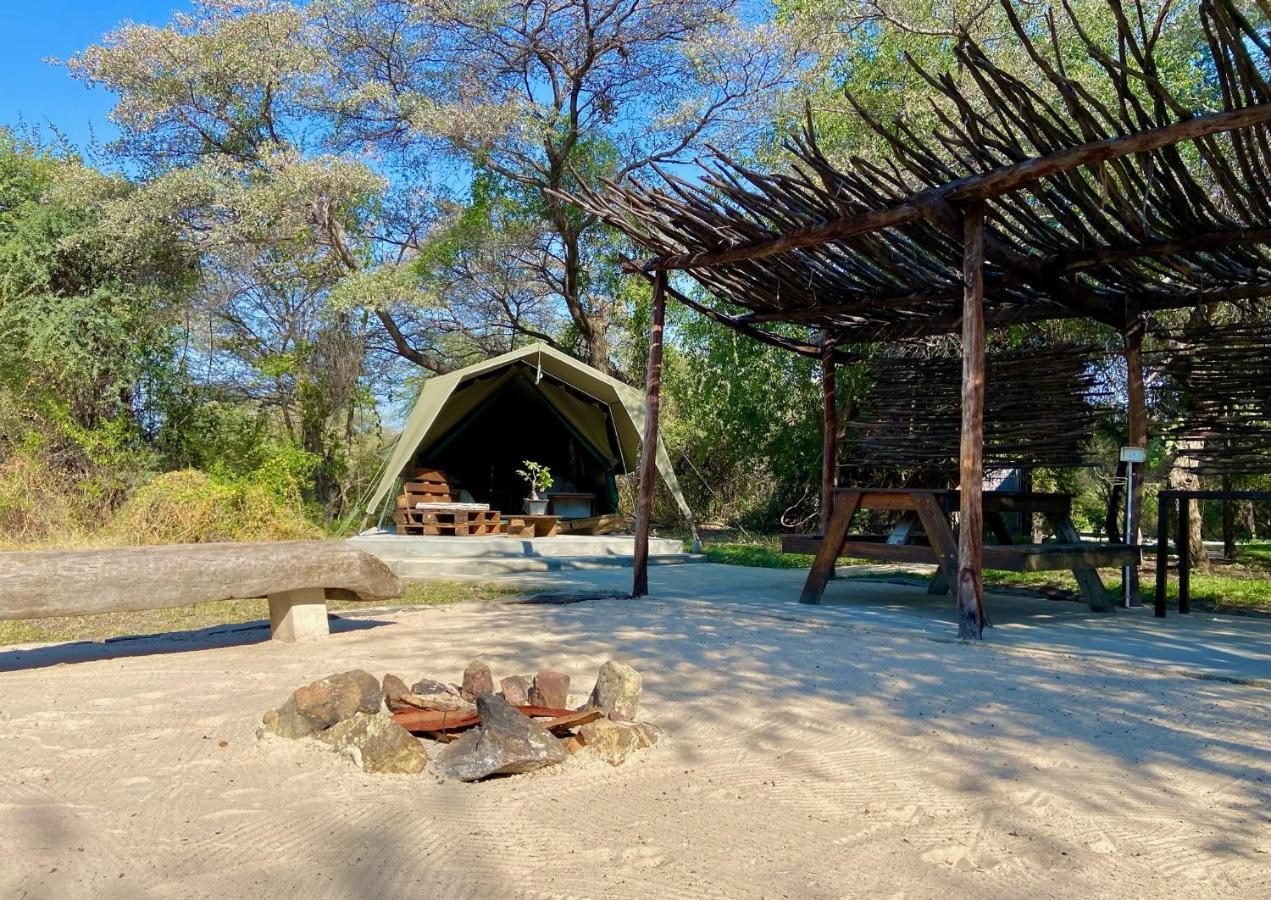 Divundu Kuvira River Camp מראה חיצוני תמונה